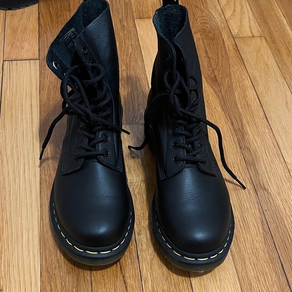 Women’s Dr. Martens